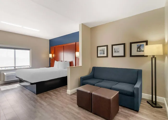 Comfort Suites West Jacksonville