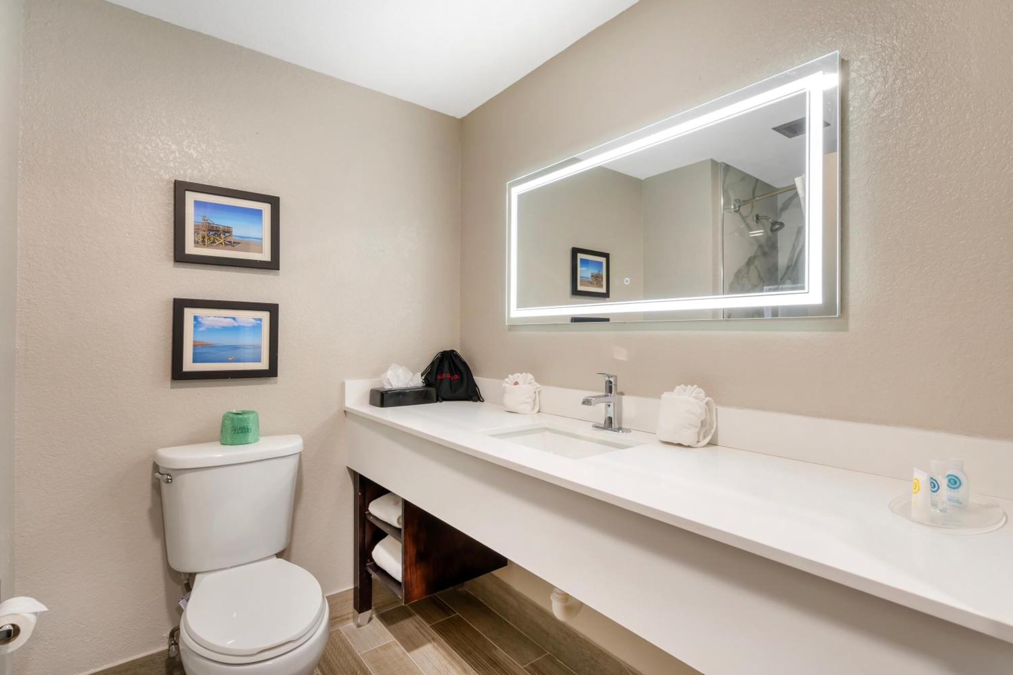 Comfort West Hotel 3*