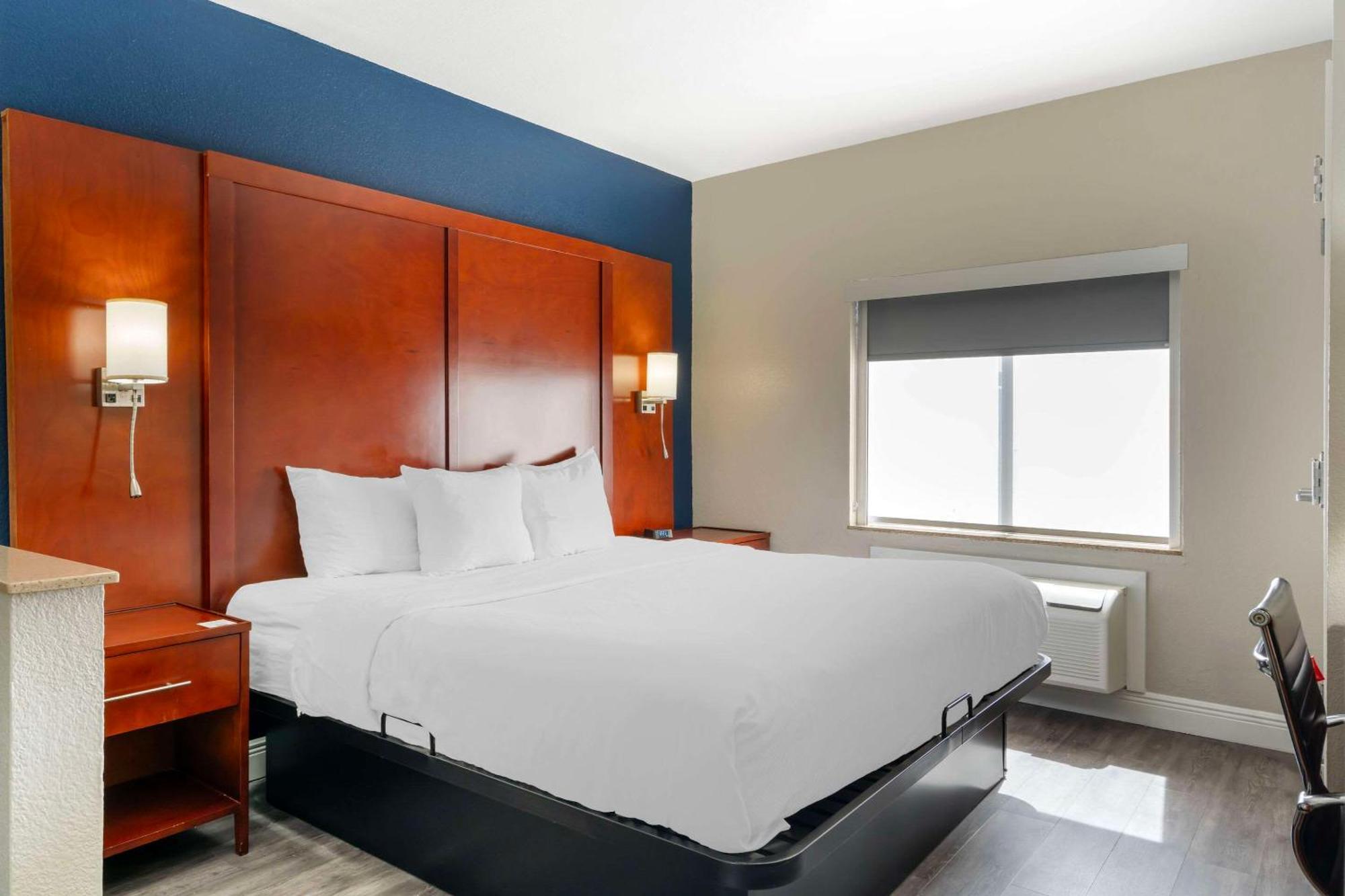 Comfort West