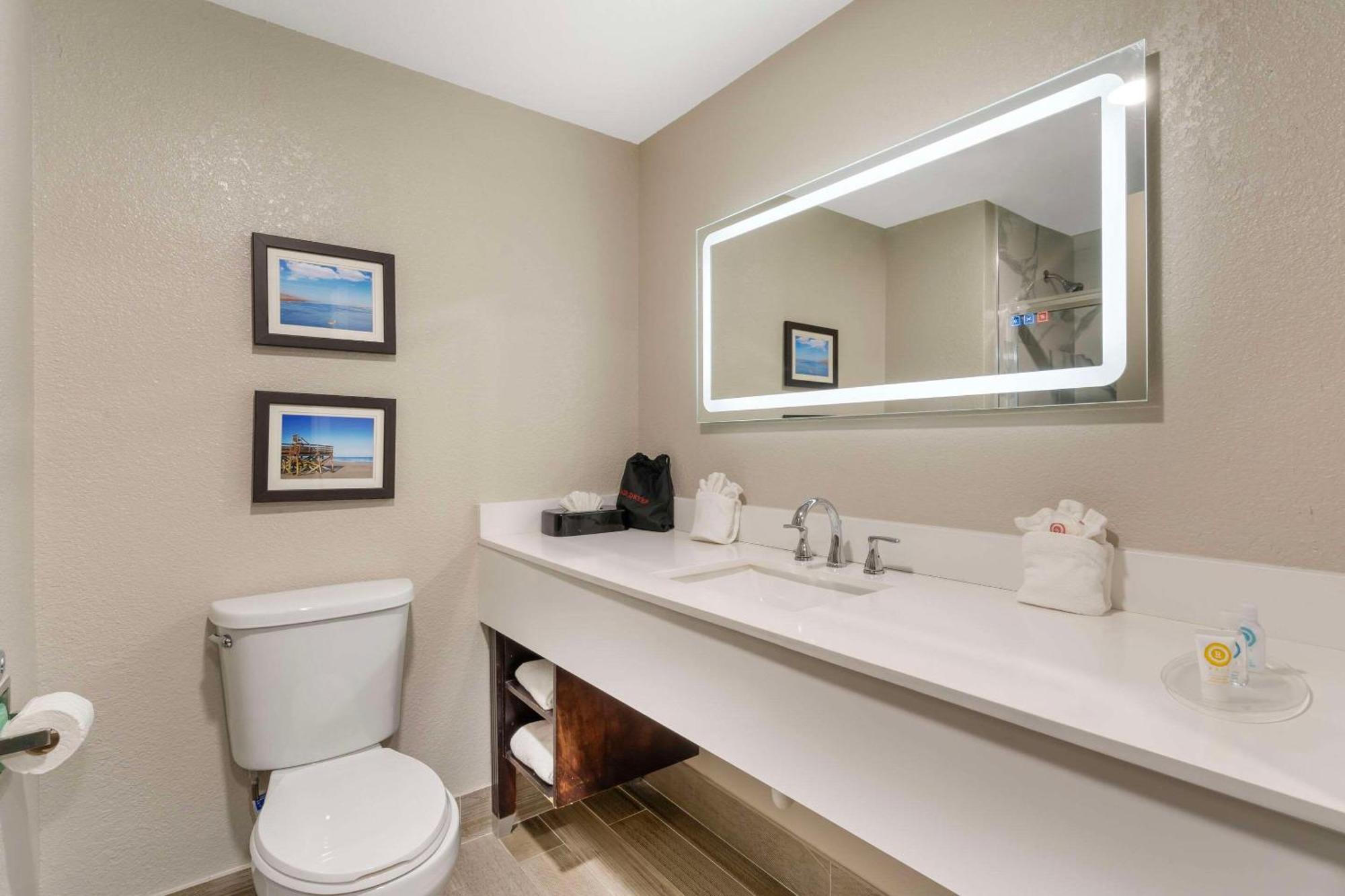 Comfort West Hotel 3*